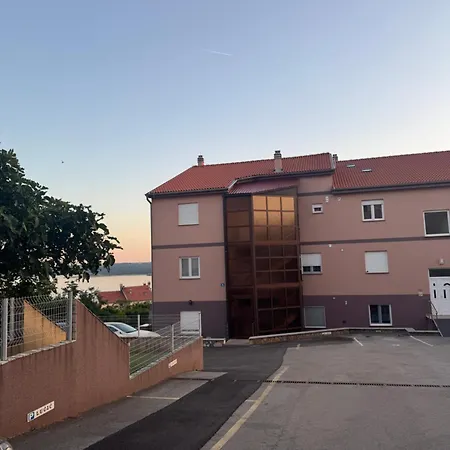 Lena-rita Διαμέρισμα *