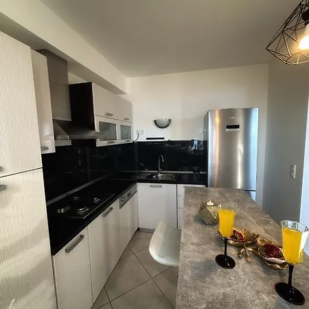 Lena-rita アパート *