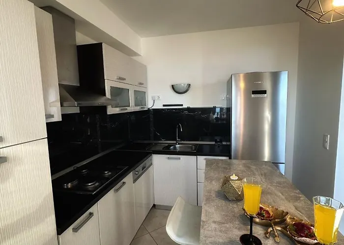 Lena-rita 아파트 *